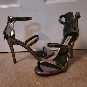 Steve Madden Metallic stilettos